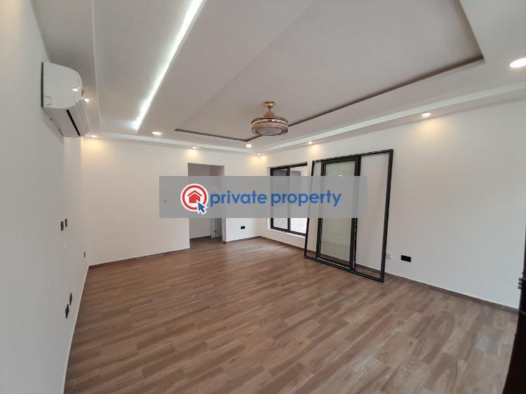 4 bedroom Detached Duplex For Sale &nbsp;legon Road Haatso Ga East Municipal Accra - 8