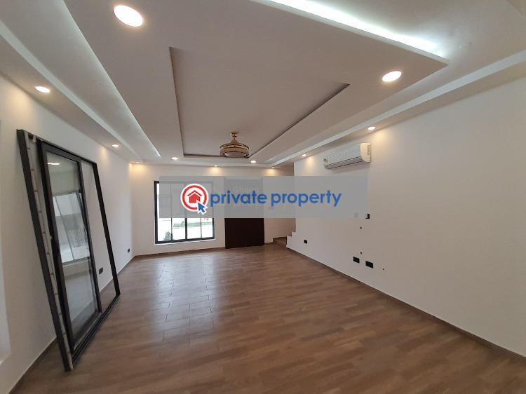 4 bedroom Detached Duplex For Sale &nbsp;legon Road Haatso Ga East Municipal Accra - 11
