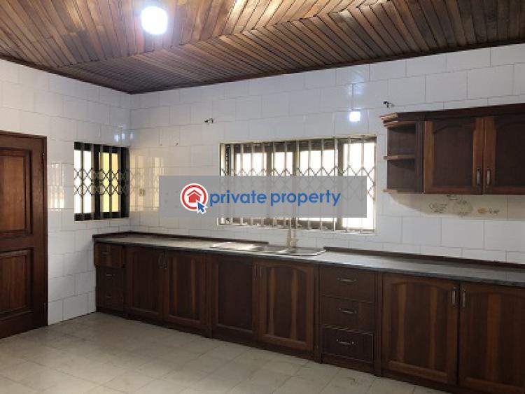 4 bedroom Detached Bungalow For Sale &nbsp;adenta Road Adenta Adenta Municipal Accra - 8