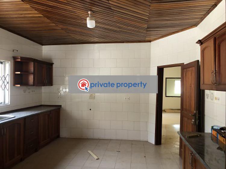 4 bedroom Detached Bungalow For Sale &nbsp;adenta Road Adenta Adenta Municipal Accra - 7