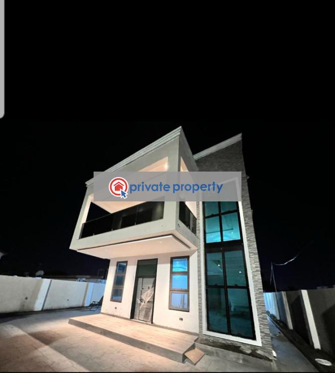 4 bedroom Townhouse For Sale &nbsp;spintex Community 16 Lashibi Spintex Accra - 5