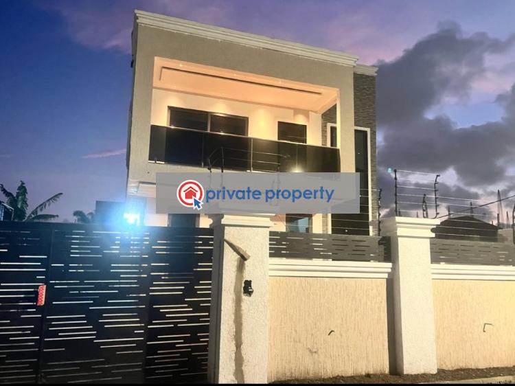 4 bedroom Townhouse For Sale &nbsp;spintex Community 16 Lashibi Spintex Accra - 3
