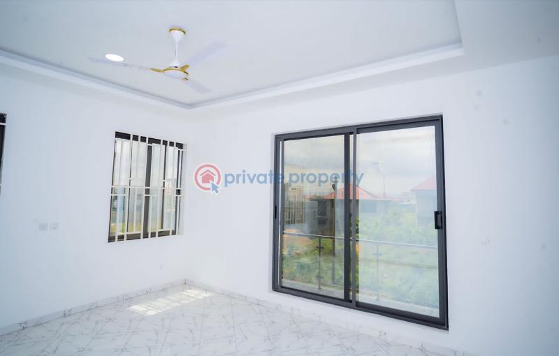 4 bedroom Townhouse For Sale Community 14 Sakumono Spintex Accra - 6