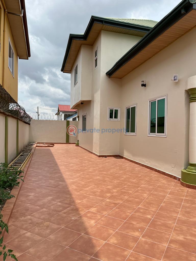 4 bedroom House For Rent Comm 18 Spintex Accra - 2