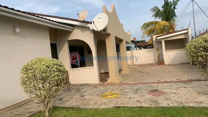 4 bedroom House For Rent Community 18 Comm 18 Spintex Accra - 11