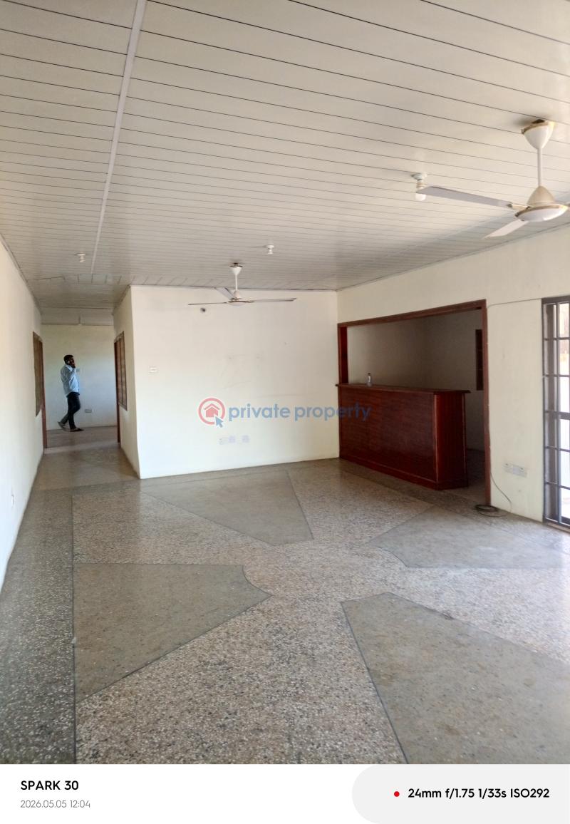 4 bedroom Apartment For Rent The Browns Realtor , Labadi ,liberty School, Negotiable. La Dade Kotopon Municipal Accra - 23
