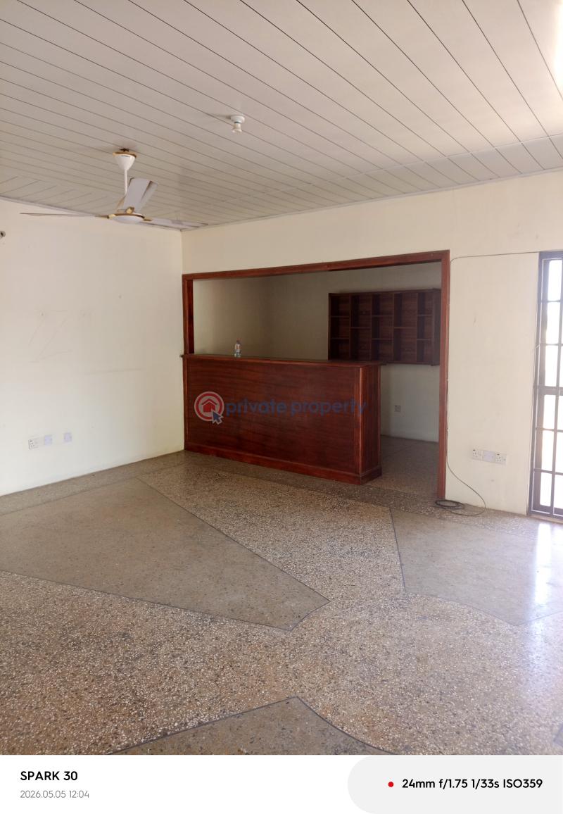 4 bedroom Apartment For Rent The Browns Realtor , Labadi ,liberty School, Negotiable. La Dade Kotopon Municipal Accra - 24