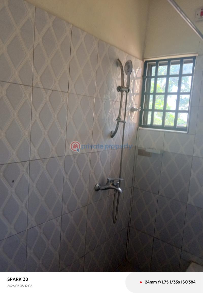 4 bedroom Apartment For Rent The Browns Realtor , Labadi ,liberty School, Negotiable. La Dade Kotopon Municipal Accra - 7