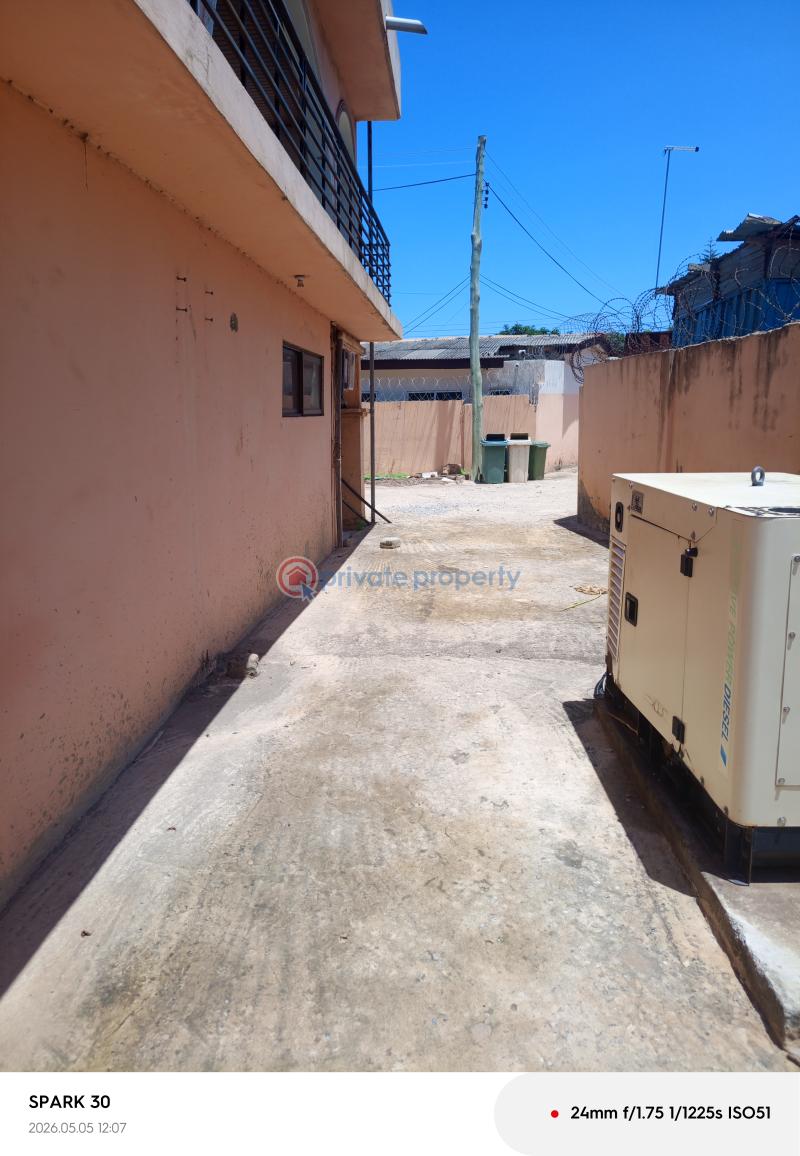 4 bedroom Apartment For Rent The Browns Realtor , Labadi ,liberty School, Negotiable. La Dade Kotopon Municipal Accra - 27