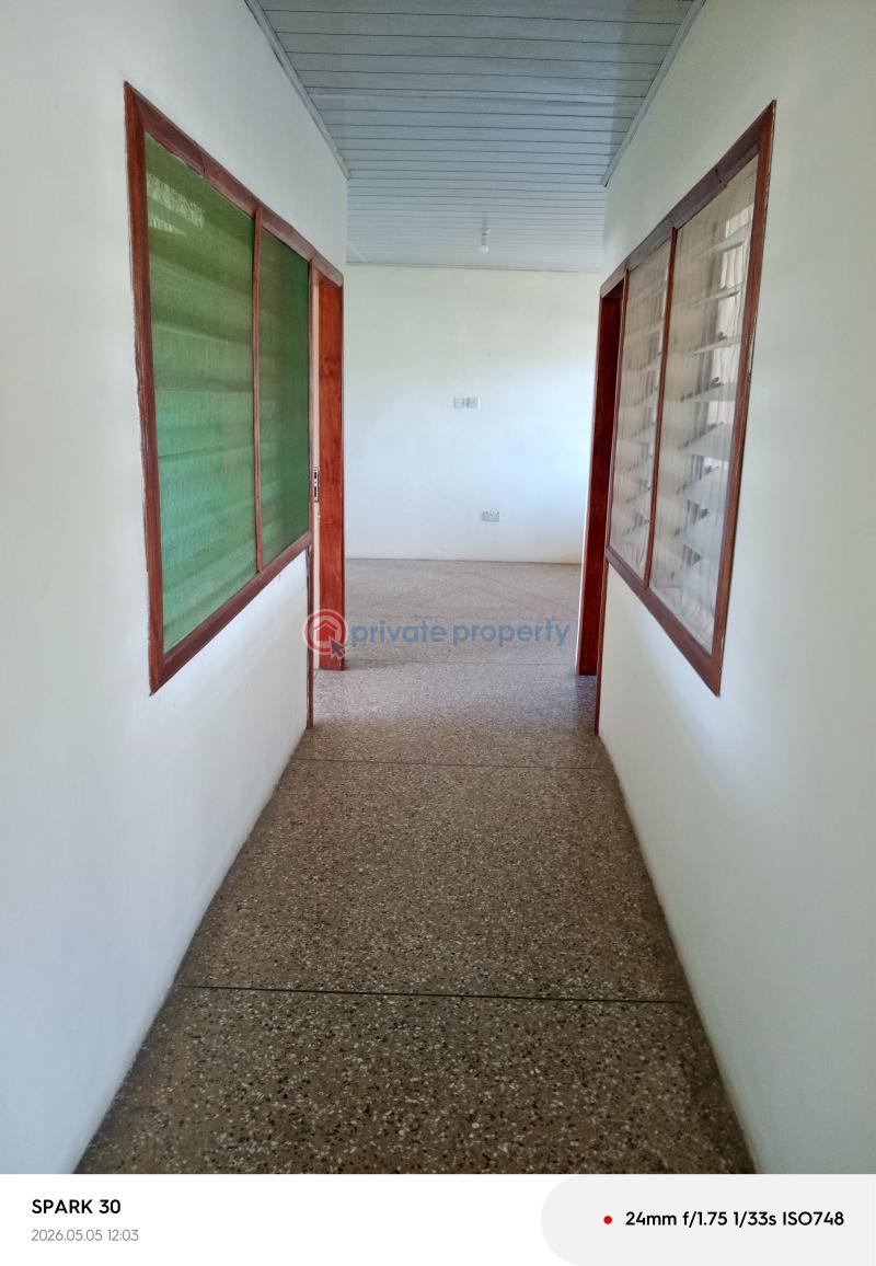 4 bedroom Apartment For Rent The Browns Realtor , Labadi ,liberty School, Negotiable. La Dade Kotopon Municipal Accra - 13