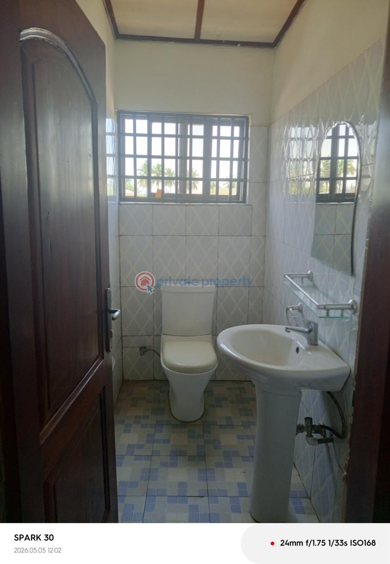4 bedroom Apartment For Rent The Browns Realtor , Labadi ,liberty School, Negotiable. La Dade Kotopon Municipal Accra - 8