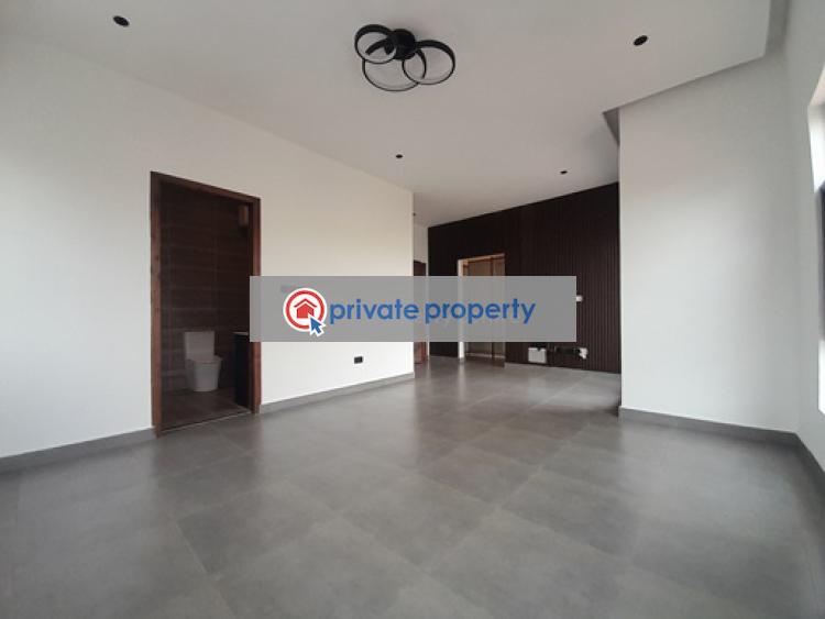 5 bedroom House For Sale &nbsp;off The Adenta Highway Adenta Municipal Accra - 4