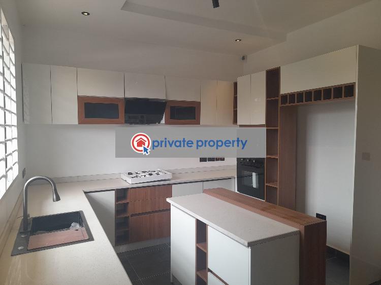 5 bedroom House For Sale &nbsp;off The Adenta Highway Adenta Municipal Accra - 1