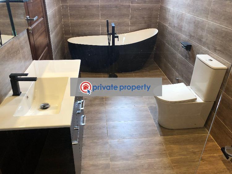 5 bedroom House For Sale &nbsp;off The Adenta Highway Adenta Municipal Accra - 20