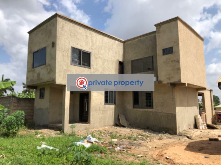 4 bedroom Detached Duplex For Sale &nbsp;toll Booth Road Aburi Akuapim South Municipal Eastern Region - 2