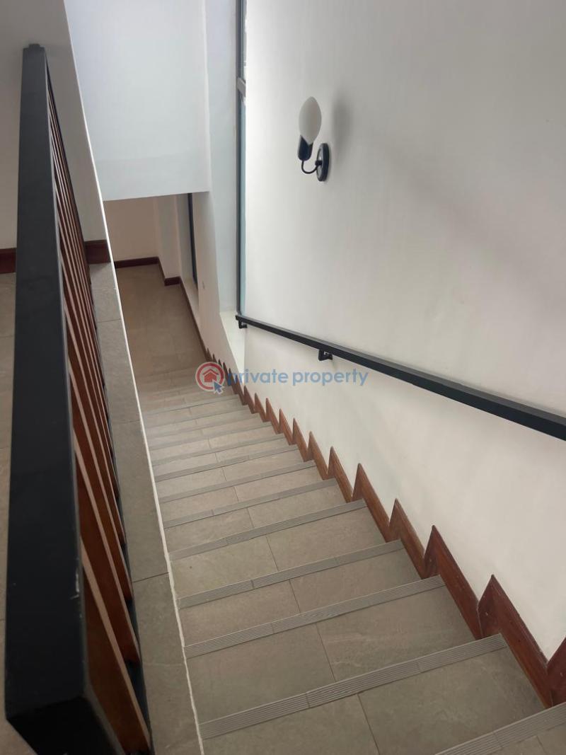 4 bedroom Townhouse For Sale Abelemkpe Accra - 5