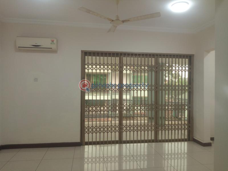4 bedroom Townhouse For Rent Dzorwulu Accra - 5