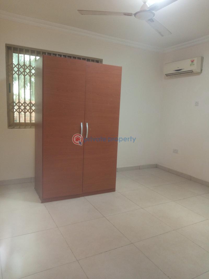 4 bedroom Townhouse For Rent Dzorwulu Accra - 10