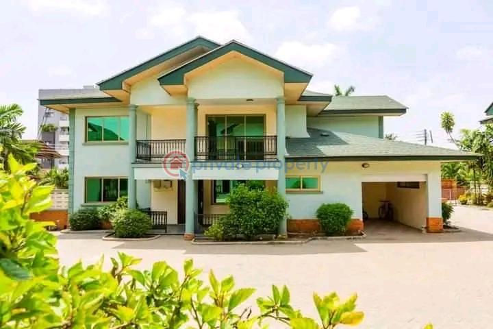 4 bedroom Townhouse For Rent Dzorwulu Accra - 0
