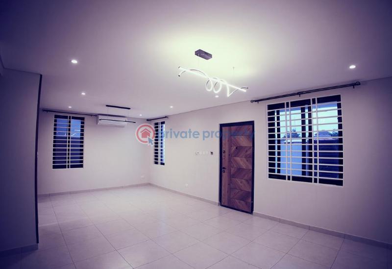4 bedroom Detached Duplex For Sale East Airport Before Tse Addo Roundabout Tse Addo Roundabout Accra - 15
