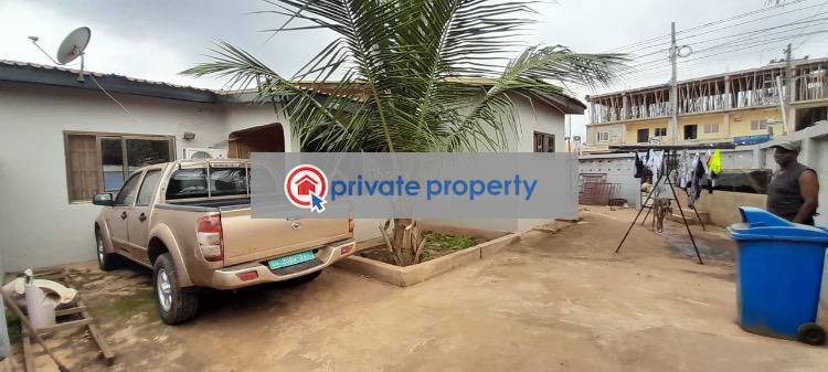 Plaza / Complex / Mall For Sale &nbsp;adenta Catholic Church Road Adenta Municipal Accra - 7
