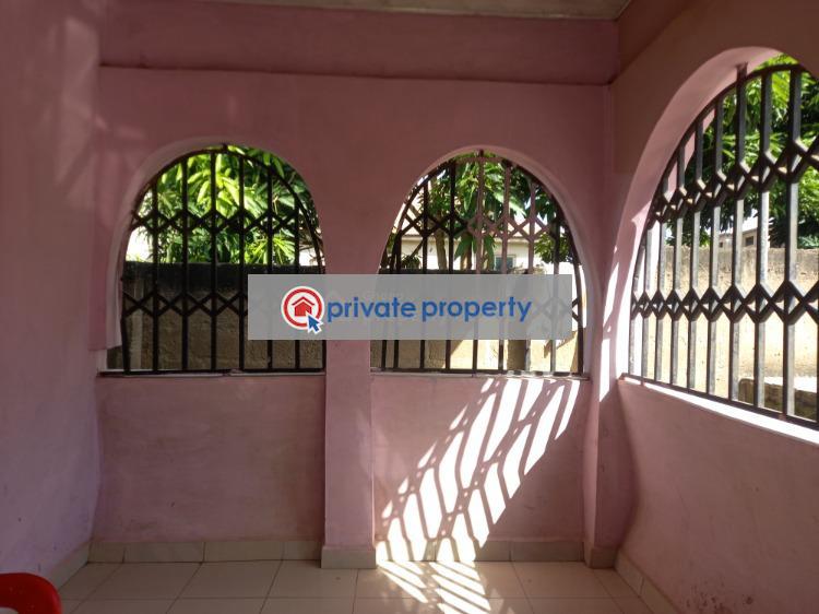 4 bedroom House For Sale &nbsp;fawoade on Tafo Pankrono Road. Kumasi Metropolitan Ashanti - 4