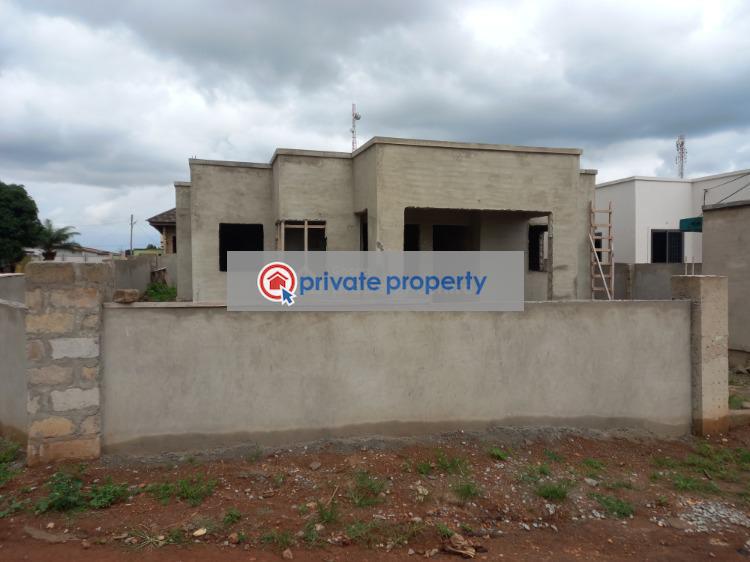 4 bedroom House For Sale &nbsp;sokoban Aboabo On Ahodwo Daban Road. Kumasi Metropolitan Ashanti - 1