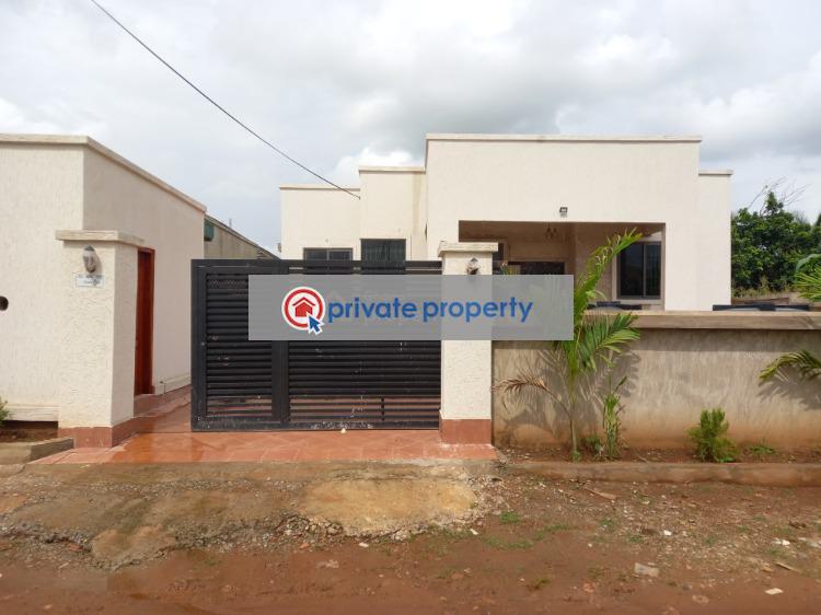 4 bedroom House For Sale &nbsp;sokoban Aboabo On Ahodwo Daaban Road. Kumasi Metropolitan Ashanti - 1