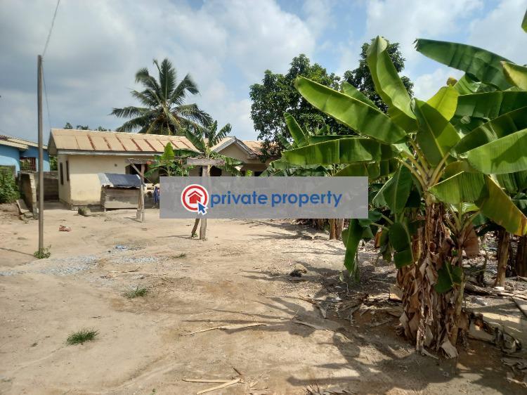 4 bedroom House For Sale &nbsp;kenyasi On Buokrom Airport Road. Kumasi Metropolitan Ashanti - 3