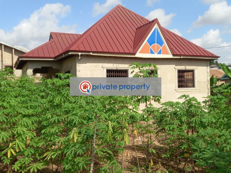 4 bedroom House For Sale &nbsp;buoho Sasa On Kronum Afrancho Road. Afigya-Kwabre Ashanti - 4