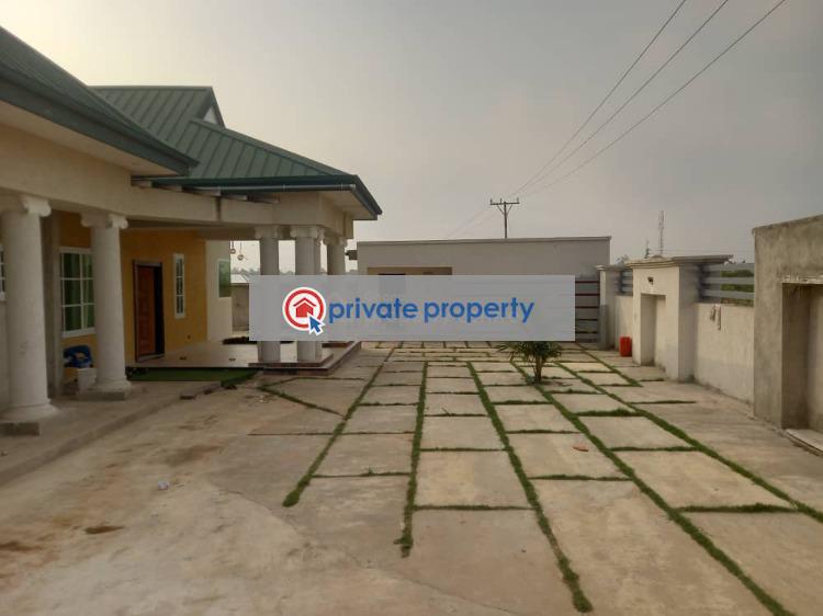4 bedroom House For Sale &nbsp;antoa New Site On Buokrom Kenyasi Road. Kumasi Metropolitan Ashanti - 6