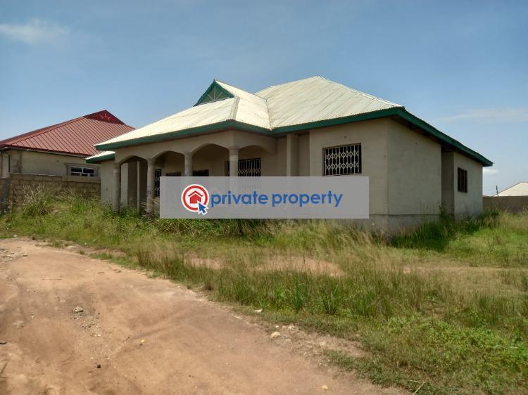 4 bedroom House For Sale &nbsp;achiase Kumasi Metropolitan Ashanti - 4
