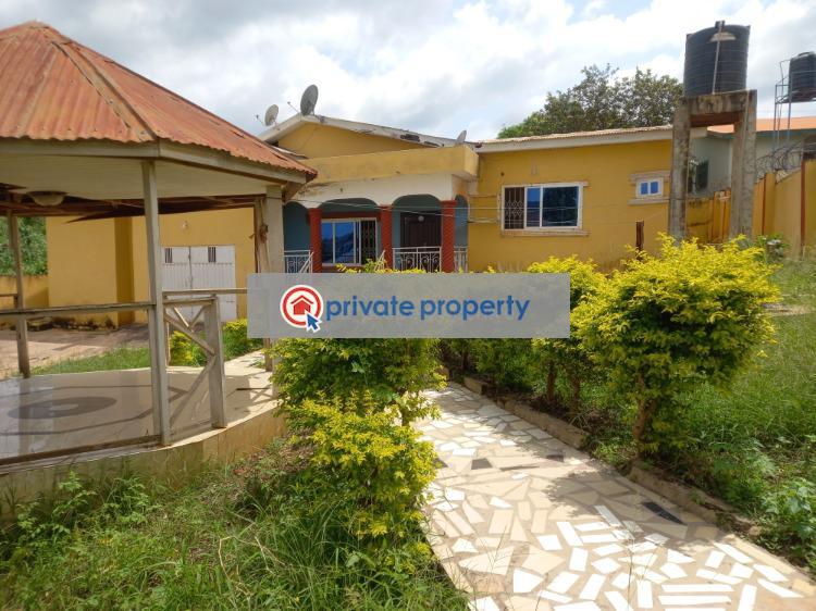 3 bedroom House For Sale &nbsp;sokoban Apaaso On Ahodwo Daban Road. Kumasi Metropolitan Ashanti - 7