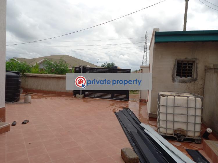 4 bedroom House For Sale &nbsp;sokoban Aboabo On Ahodwo Daaban Road. Kumasi Metropolitan Ashanti - 9