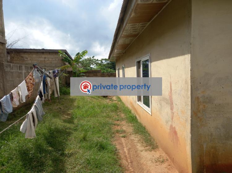 4 bedroom House For Sale &nbsp;kodie On Kronum Afrancho Buoho Road. Afigya-Kwabre Ashanti - 4