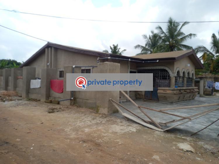 4 bedroom House For Sale  kronum Kwapra. Kumasi Metropolitan Ashanti - 0