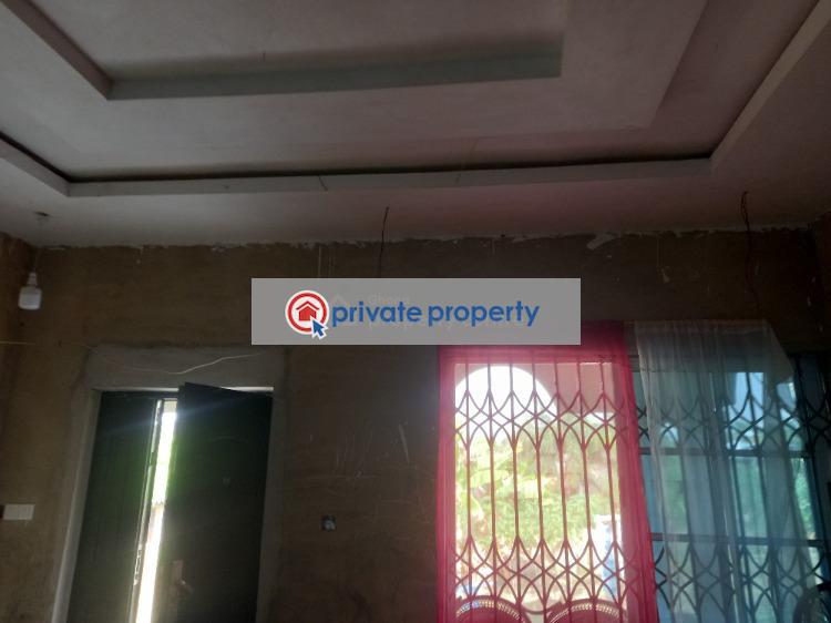 4 bedroom House For Sale &nbsp;trede ( New Site). On Santasi Road. Kumasi Metropolitan Ashanti - 7