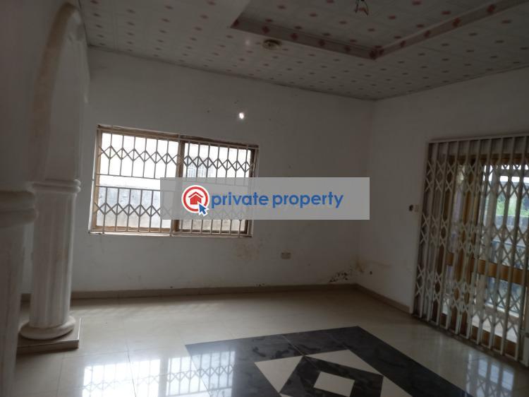 4 bedroom House For Sale &nbsp;asuofia New Site On Abrepo Road. Kumasi Metropolitan Ashanti - 8