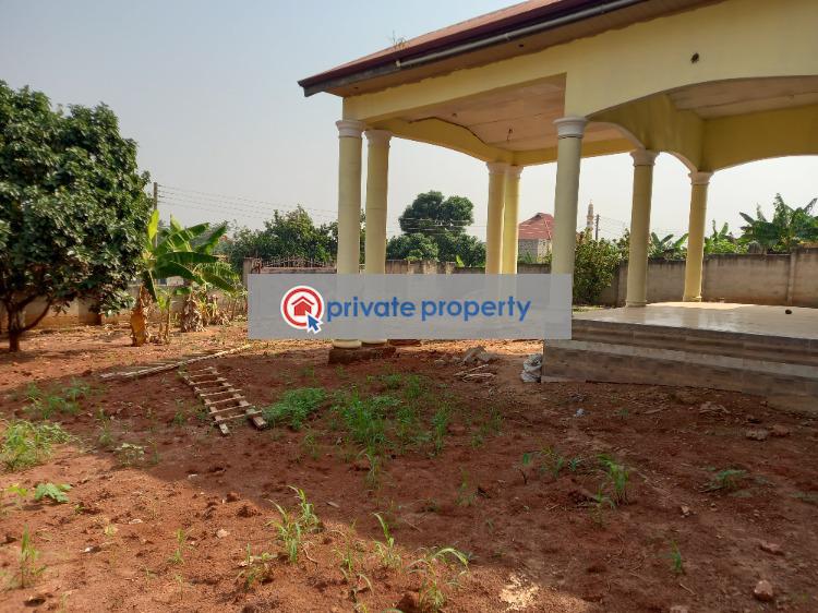4 bedroom House For Sale &nbsp;adoato Adumanu Near Sofoline. Kumasi Metropolitan Ashanti - 2