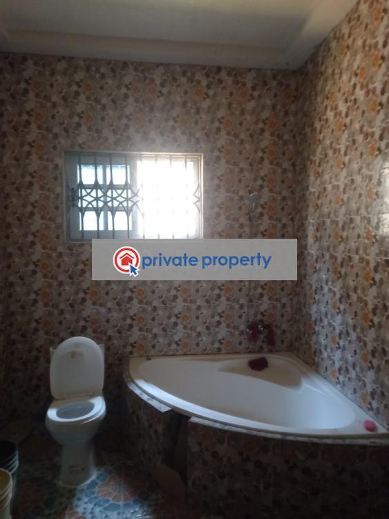 4 bedroom House For Sale &nbsp;trede ( New Site). On Santasi Road. Kumasi Metropolitan Ashanti - 12