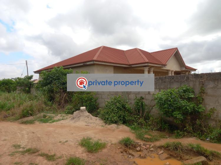 4 bedroom House For Sale &nbsp;sokoban Asaago On Ahodwo Daban Road. Kumasi Metropolitan Ashanti - 7