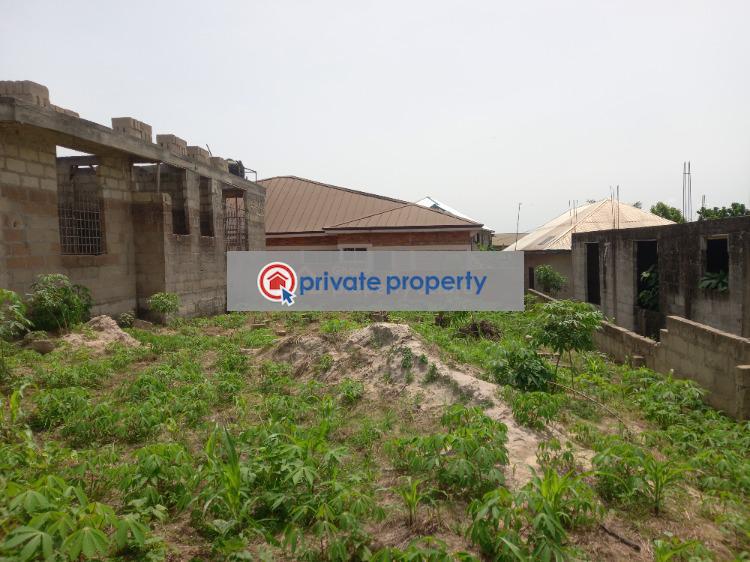 4 bedroom House For Sale &nbsp;ejisu On Donaso Onwe Road. Ejisu-Juaben Municipal Ashanti - 4