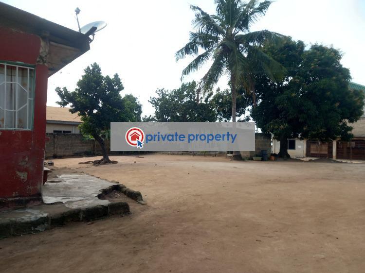 4 bedroom House For Sale &nbsp;kenyasi On Buokrom Airport Road. Kumasi Metropolitan Ashanti - 3