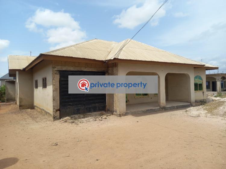4 bedroom House For Sale &nbsp;danase ( Near Kodie Adumanu) Kumasi Metropolitan Ashanti - 1