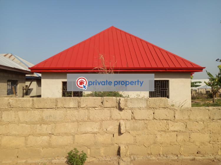 4 bedroom House For Sale &nbsp;adesina ( Near Antoa Shs). Kwabre Ashanti - 5
