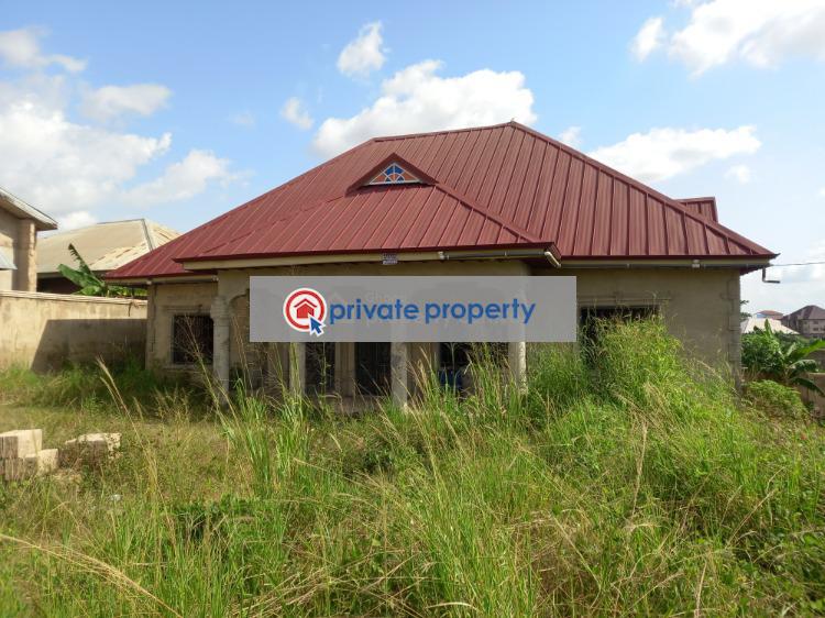 4 bedroom House For Sale &nbsp;buoho Sasa On Kronum Afrancho Road. Afigya-Kwabre Ashanti - 3