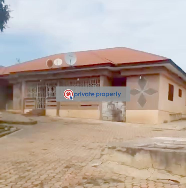 4 bedroom House For Sale &nbsp;over Seas near Buokrom Estate F-line Kumasi Metropolitan Ashanti - 1