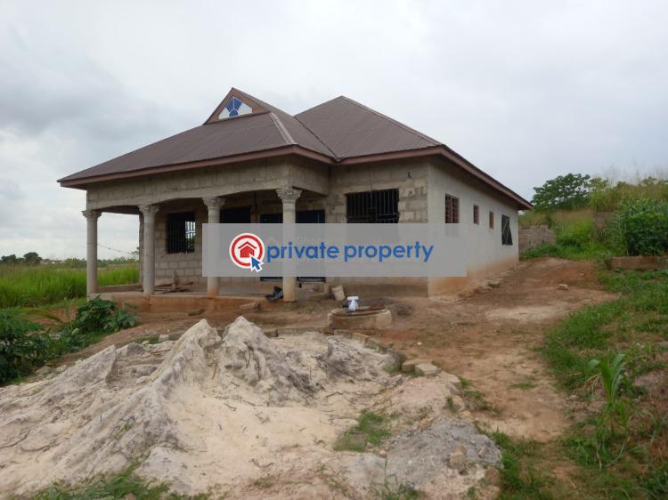 4 bedroom House For Sale &nbsp;darko Akosombo Near Santasi. Kumasi Metropolitan Ashanti - 0