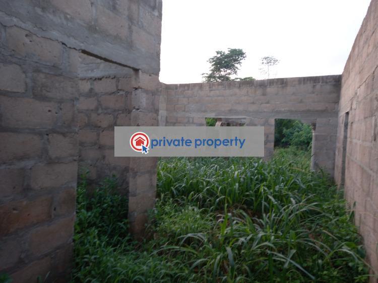 4 bedroom House For Sale &nbsp;aduamoa Near Kodie/aduman. Afigya-Kwabre Ashanti - 9