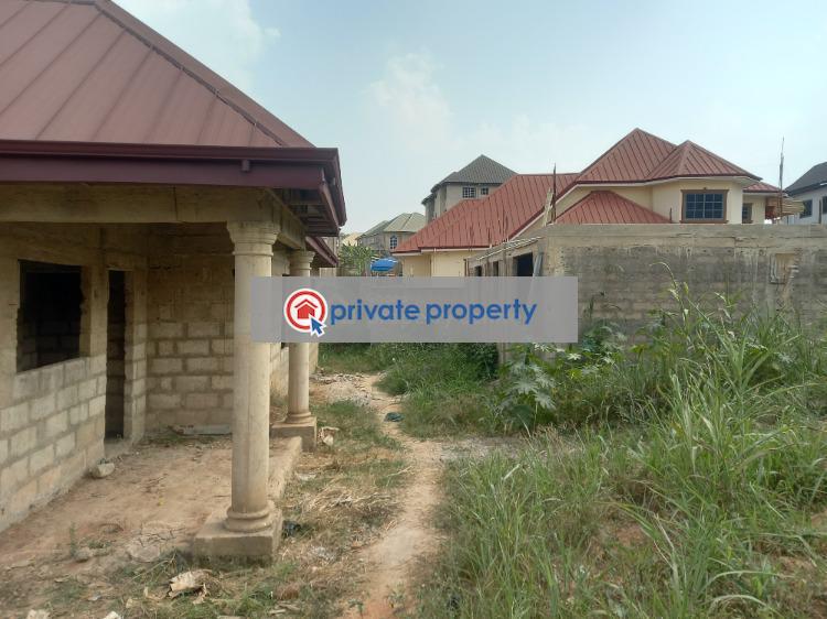 4 bedroom House For Sale &nbsp;aboabo Kese On Ahodwo Sokoban Road. Kumasi Metropolitan Ashanti - 6